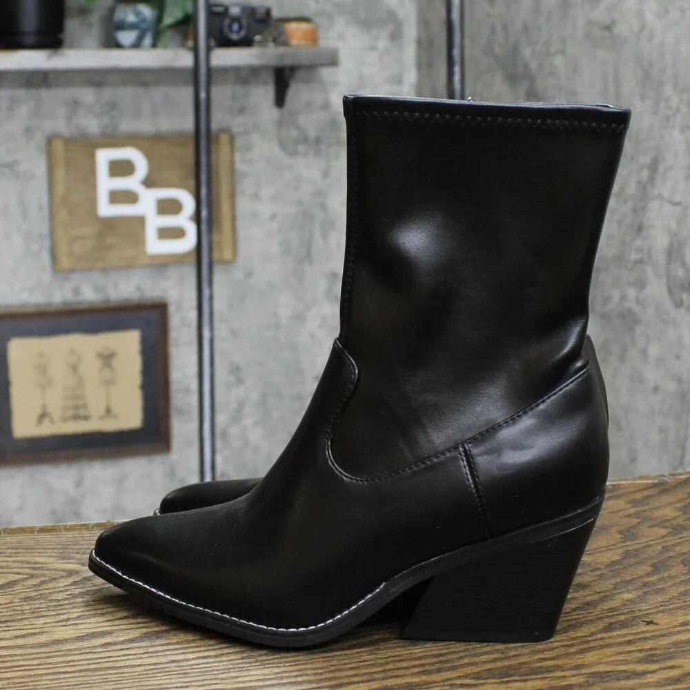 NWT Universal Thread Women's Aubree Ankle Boots 88375051 Black 6M 6 M